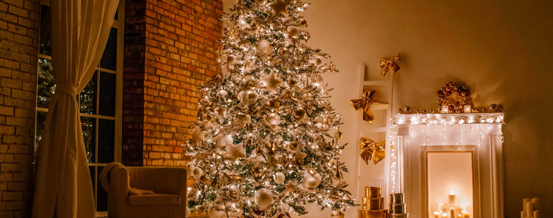 Decorare l'albero con le Luci di Natale: quanti Led servono? - 1