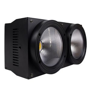 Foto principale Accecatore blinder Led 200W doppia lampada DMX 3200K Wisdom