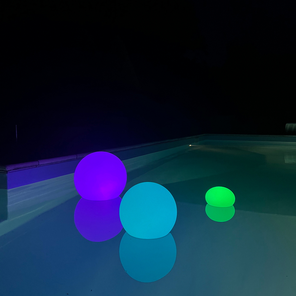 Sfera Led Ball luminosa decorativa da giardino 1W RGBW 30×29 cm IP67 a batteria 1 lampada Media V-TAC - Foto 4