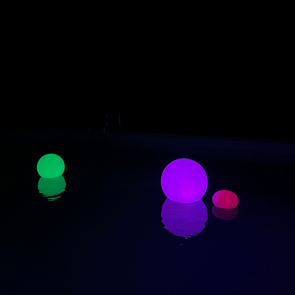 Sfera Led Ball luminosa decorativa da giardino 1W RGBW 30×29 cm IP67 a batteria 1 lampada Media V-TAC - Foto 5