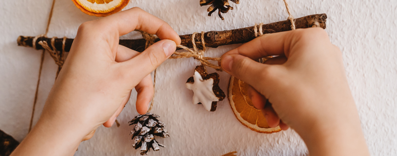 Realizzare un albero di Natale creativo e non tradizionale con LedLedITALIA.it