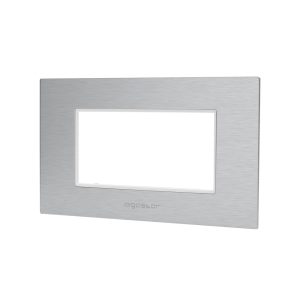 Foto principale Placca 4 moduli 504 in alluminio argento compatibile anche con BTicino Livinglight