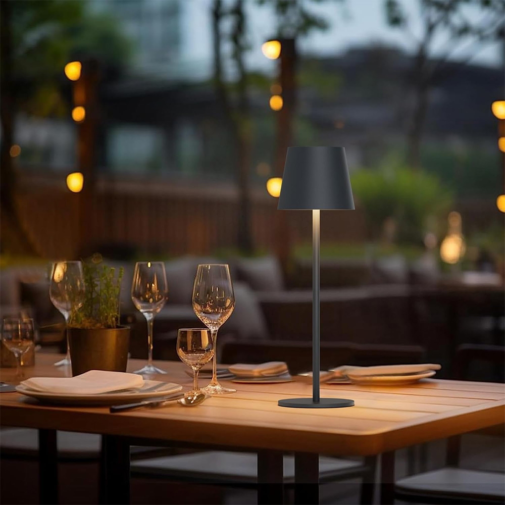 Lampada Da Tavolo LED Ricaricabile Touch: Dimmerabile RGB, Impermeabile IP54, Batteria 4000mAh
