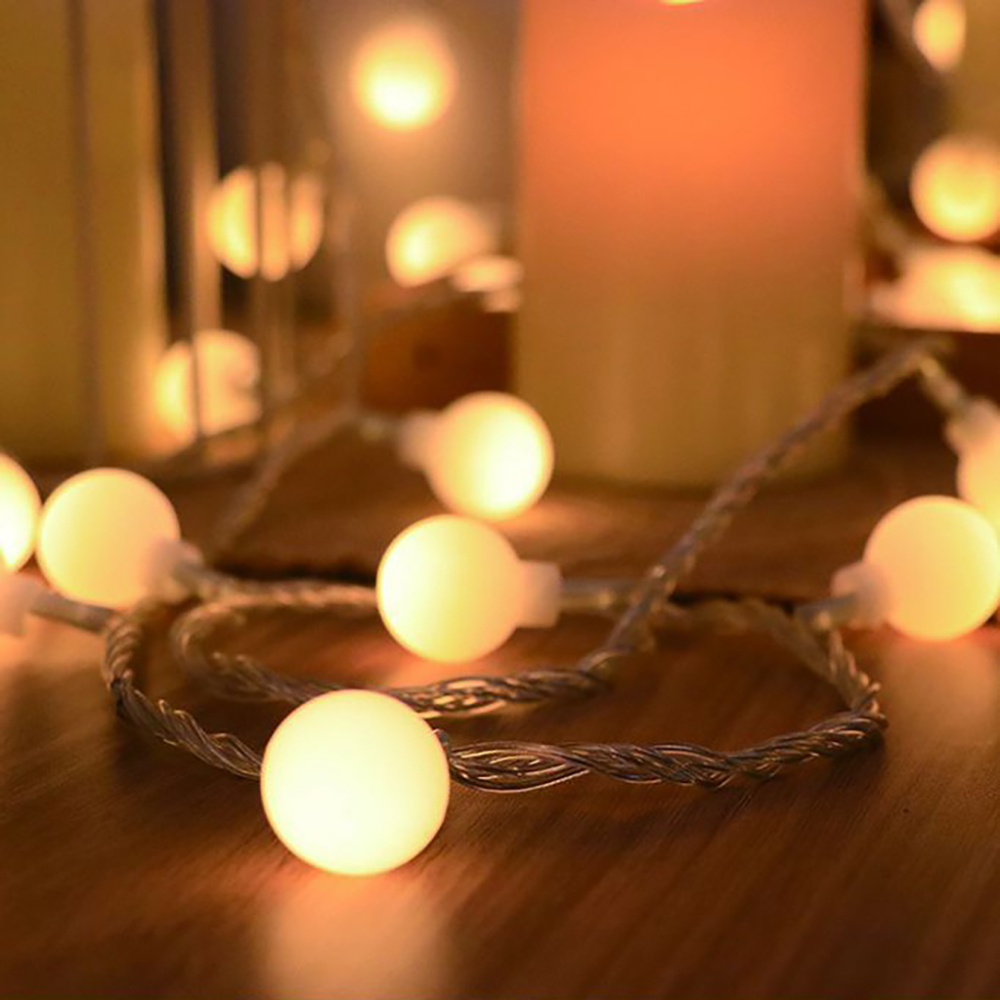 Catena decorata con 60 Perle a Led Bianco Caldo 9 metri cavo trasparente a batteria Wisdom - Foto 3