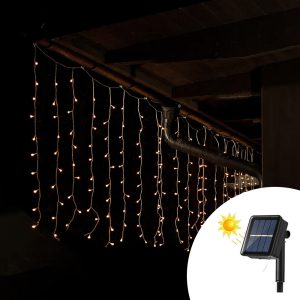 Foto principale Tenda luminosa decorativa con pannello solare 3 metri 114 Led Bianco Caldo altezza 60cm da esterno Wisdom